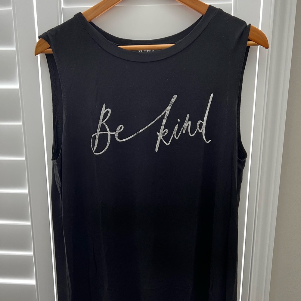 “Be Kind” super soft tee shirt/muscle tee shirt. EUC